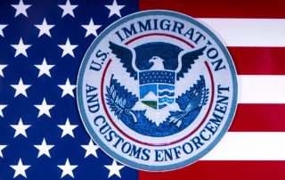 Cơ quan Thực thi Hải quan và Nhập cư Hoa Kỳ (ICE) Tiếp tục Hướng dẫn cho Sinh viên quốc tế với Visa Không Định cư cho Năm học 2022-23.